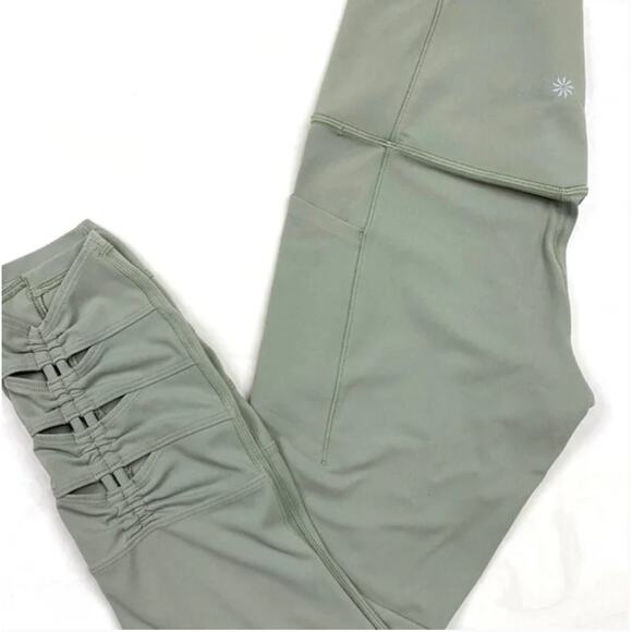 ATHLETA Salutation Stash Pocket II 25" Ruched Legging UPF 50+ Sage Green Small - Picture 5 of 12